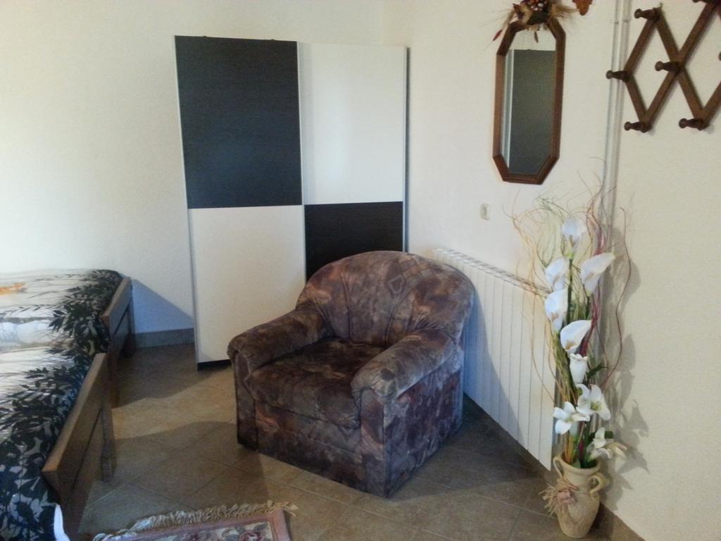 Holiday Home Izabela Krsan Экстерьер фото