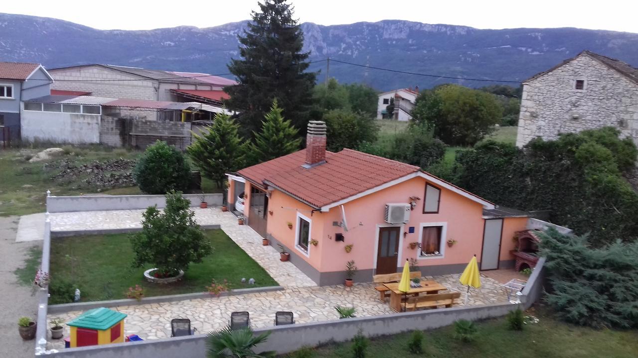 Holiday Home Izabela Krsan Экстерьер фото