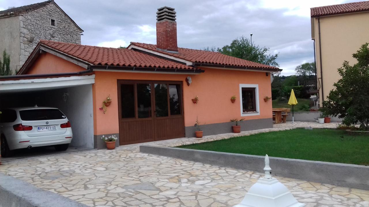 Holiday Home Izabela Krsan Экстерьер фото